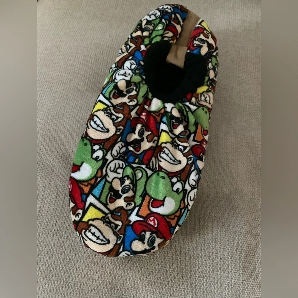 Super Mario Fuzzy Babba Slipper Socks